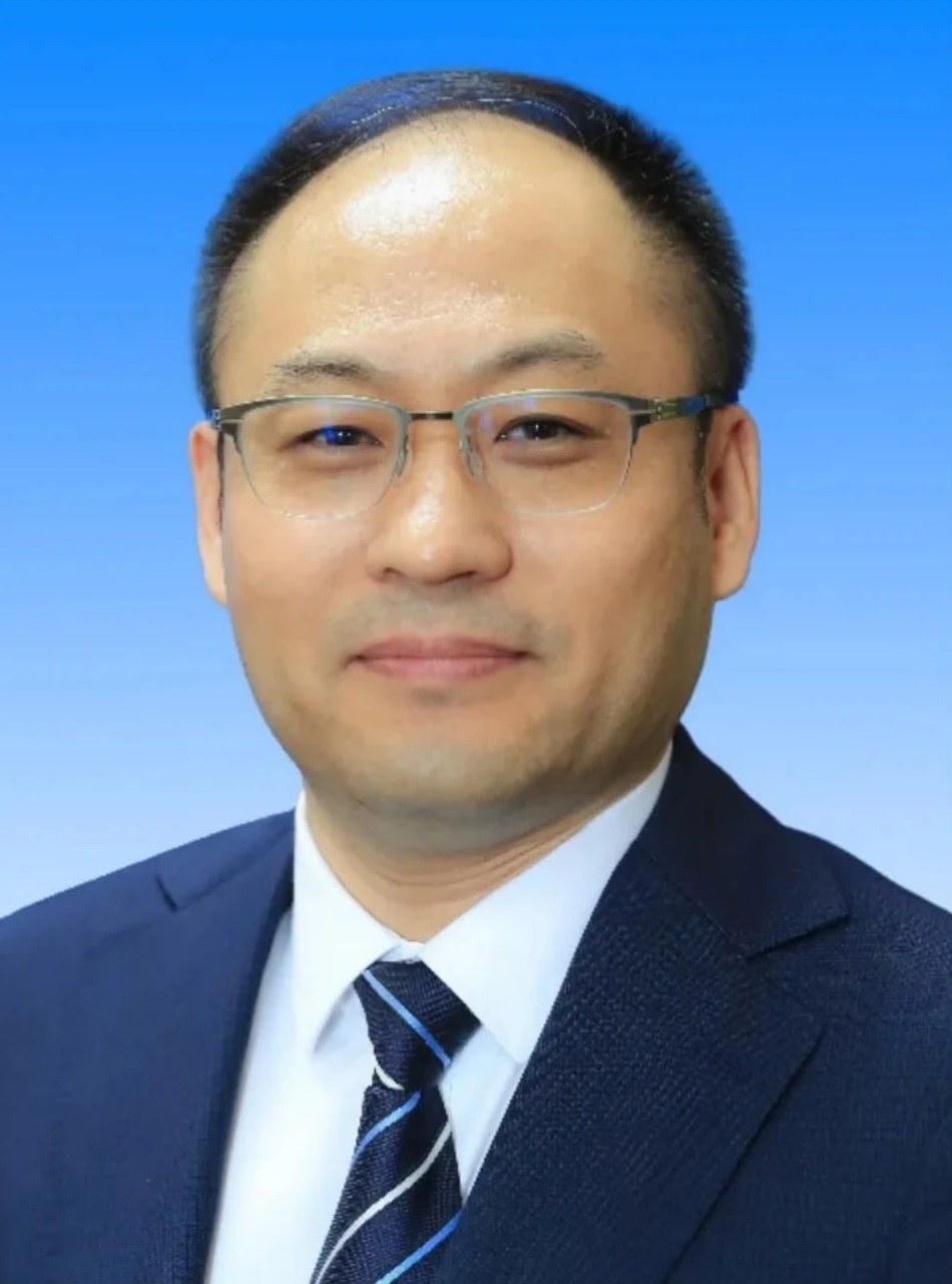 马琰铭院士: 漫漫求知路  耿耿育人情