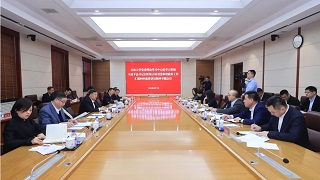 吉林大学召开党委理论学习中心组专题会议学习研讨习近平总书记重要讲话精神