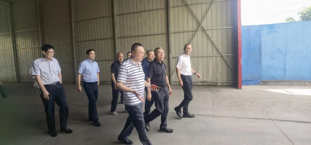 名誉会长韩晓峰调研吉林市孵化基地