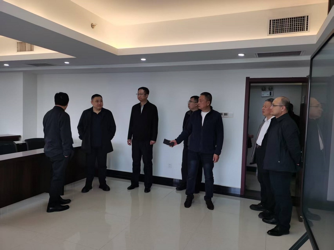 吉林化工学院一行考察创新人才科技产业孵化基地