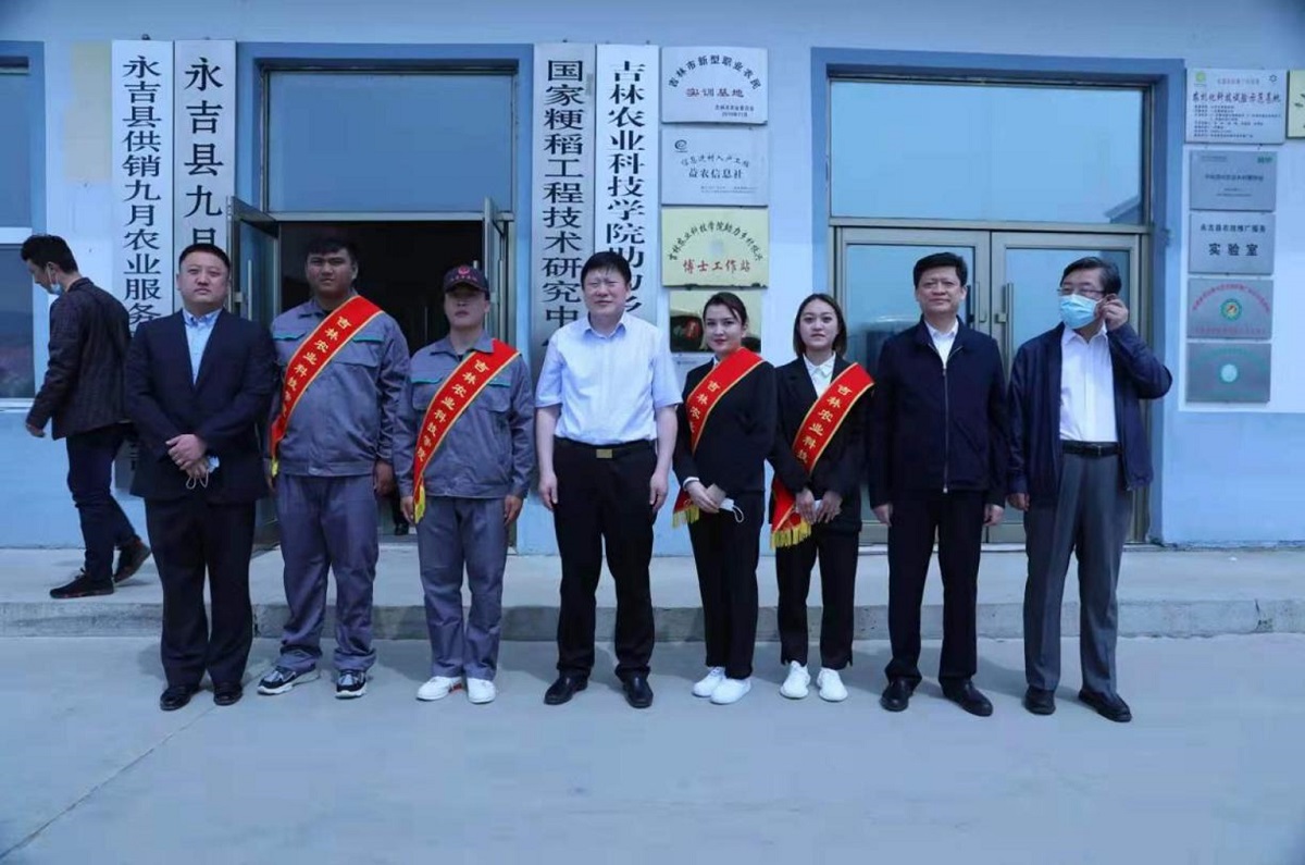 原吉林市委书记、现任中央社会工作部副部长贺志亮接见